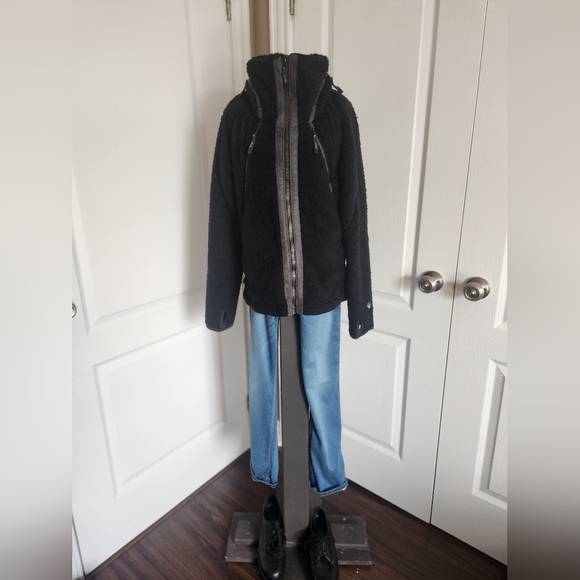 Women's Fleece Kuhl Jacket Size Medium - Picture 1 of 16